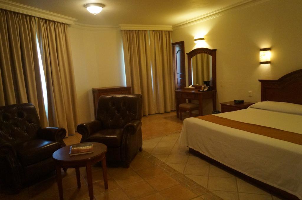 Hotel Argento Куэрнавака Экстерьер фото