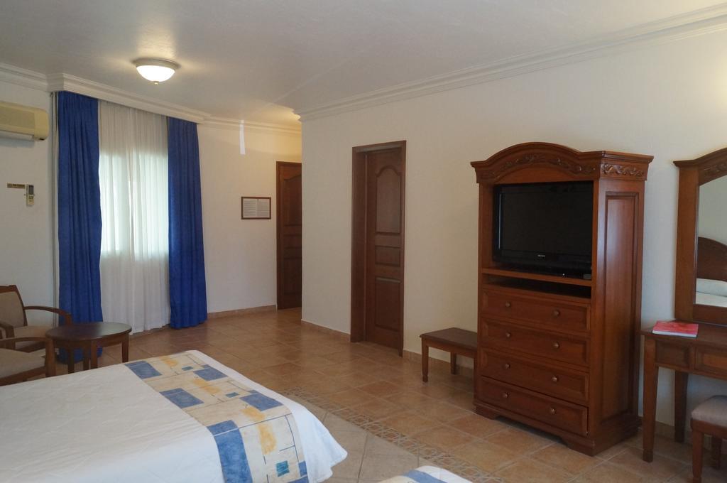 Hotel Argento Куэрнавака Экстерьер фото